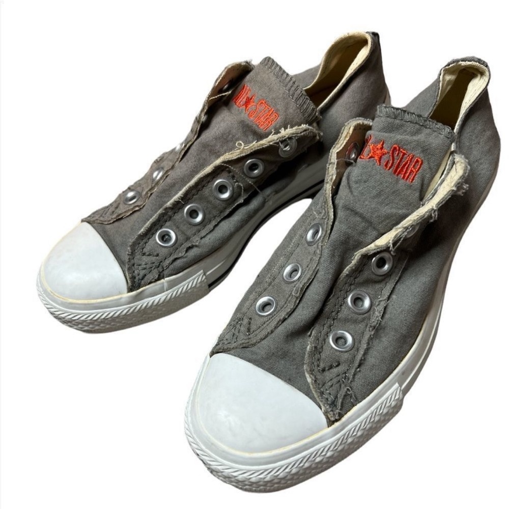 Converse size 6